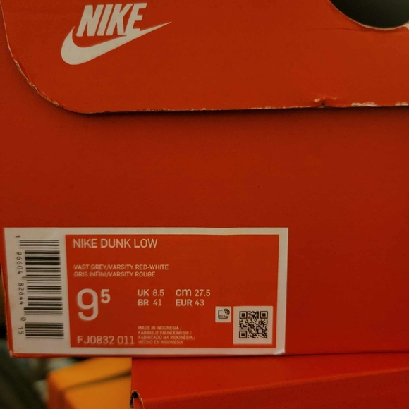 Nike dunks Picante Red sz 9.5 - Picture 2 of 4